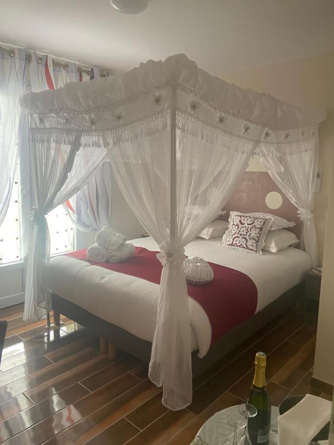 Bed and Breakfast Esprit Etape Saint-Barthélemy-de-Vals Exterior foto