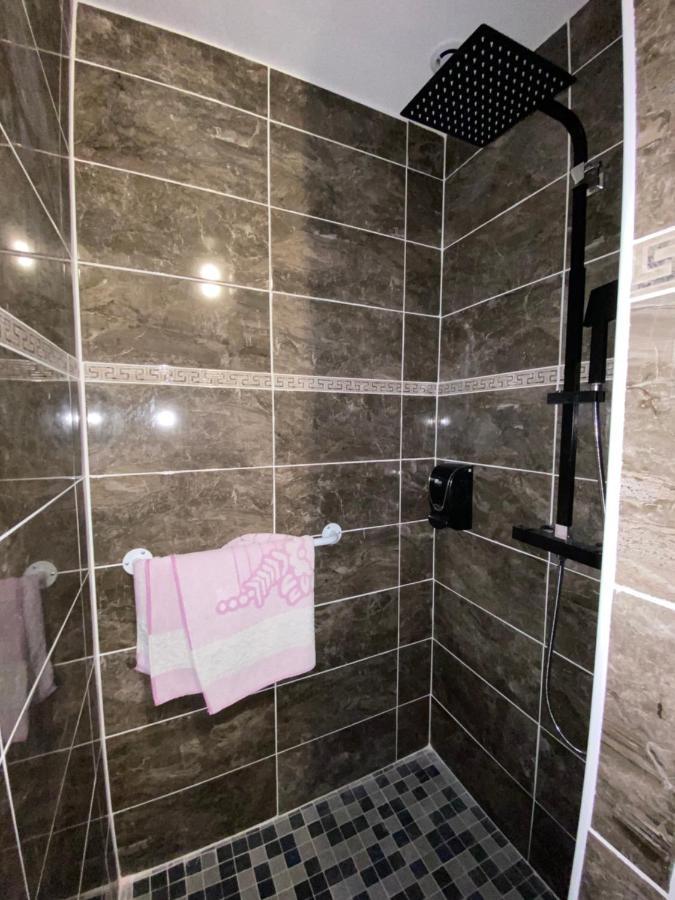Bed and Breakfast Esprit Etape Saint-Barthélemy-de-Vals Exterior foto