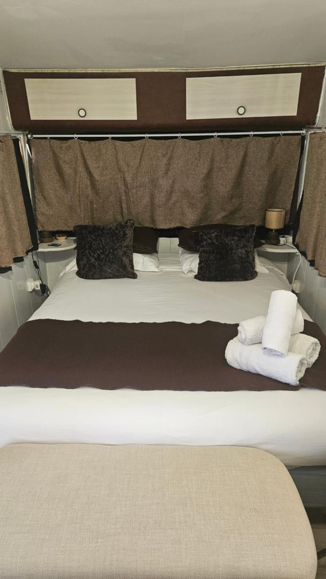 Bed and Breakfast Esprit Etape Saint-Barthélemy-de-Vals Exterior foto